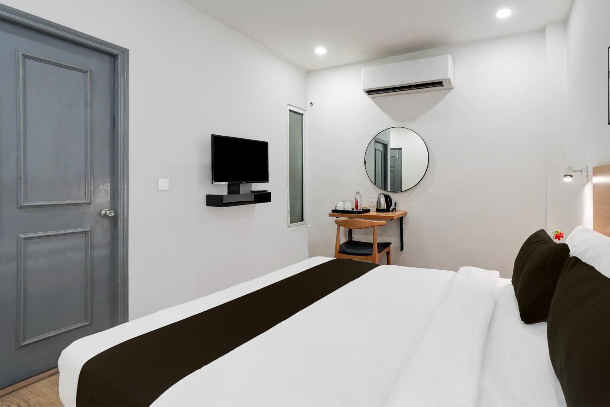 Super Townhouse Gomti Nagar Sector 6 Near Ekana Stadium لاكناو المظهر الخارجي الصورة