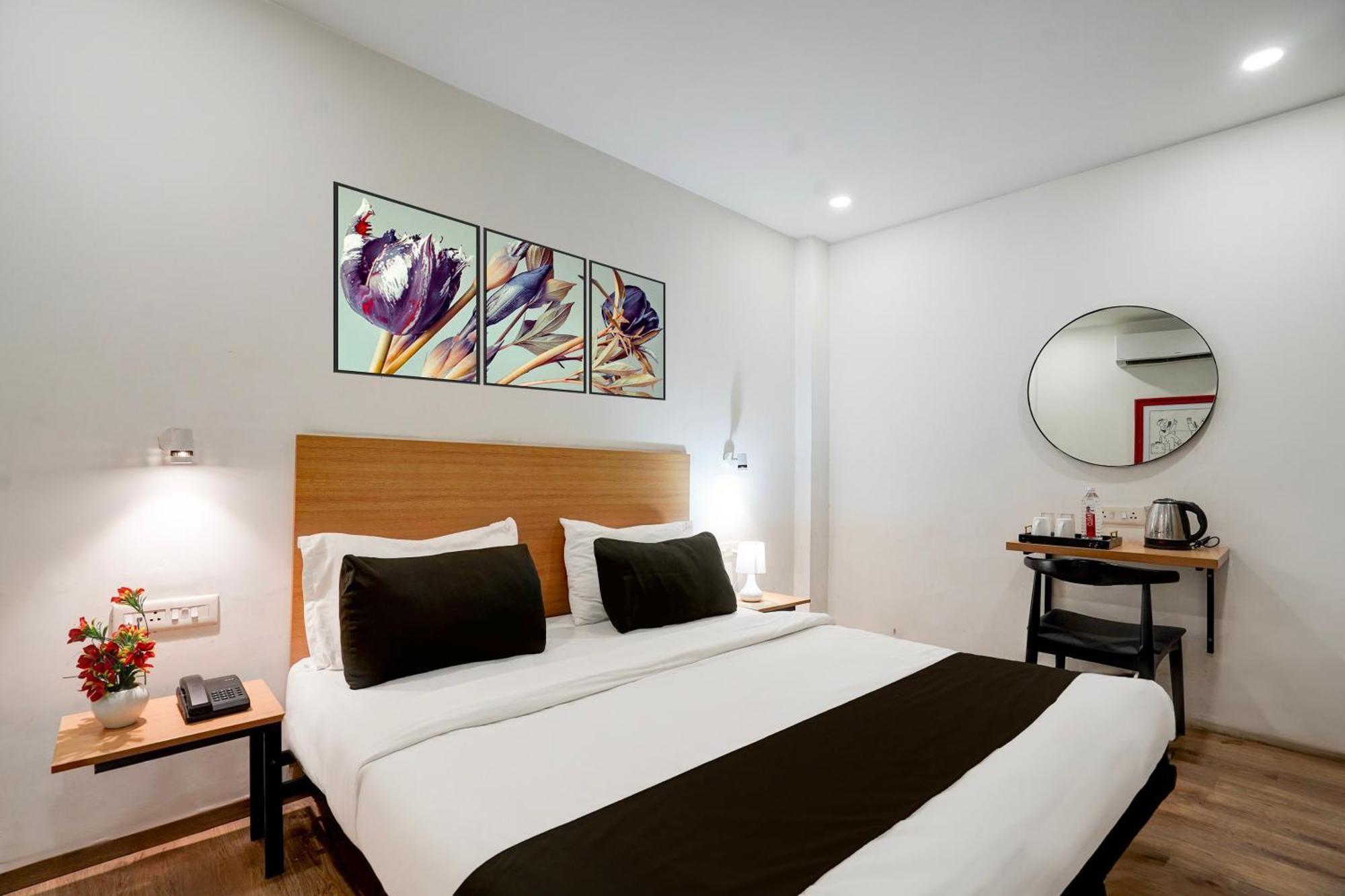 Super Townhouse Gomti Nagar Sector 6 Near Ekana Stadium لاكناو المظهر الخارجي الصورة