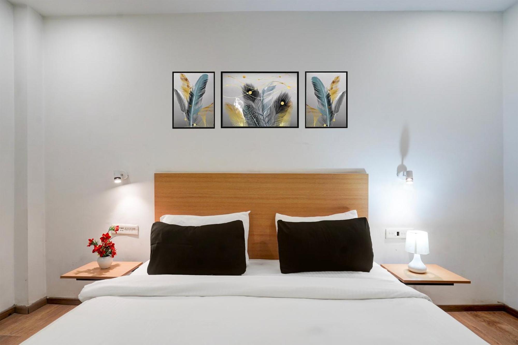 Super Townhouse Gomti Nagar Sector 6 Near Ekana Stadium لاكناو المظهر الخارجي الصورة